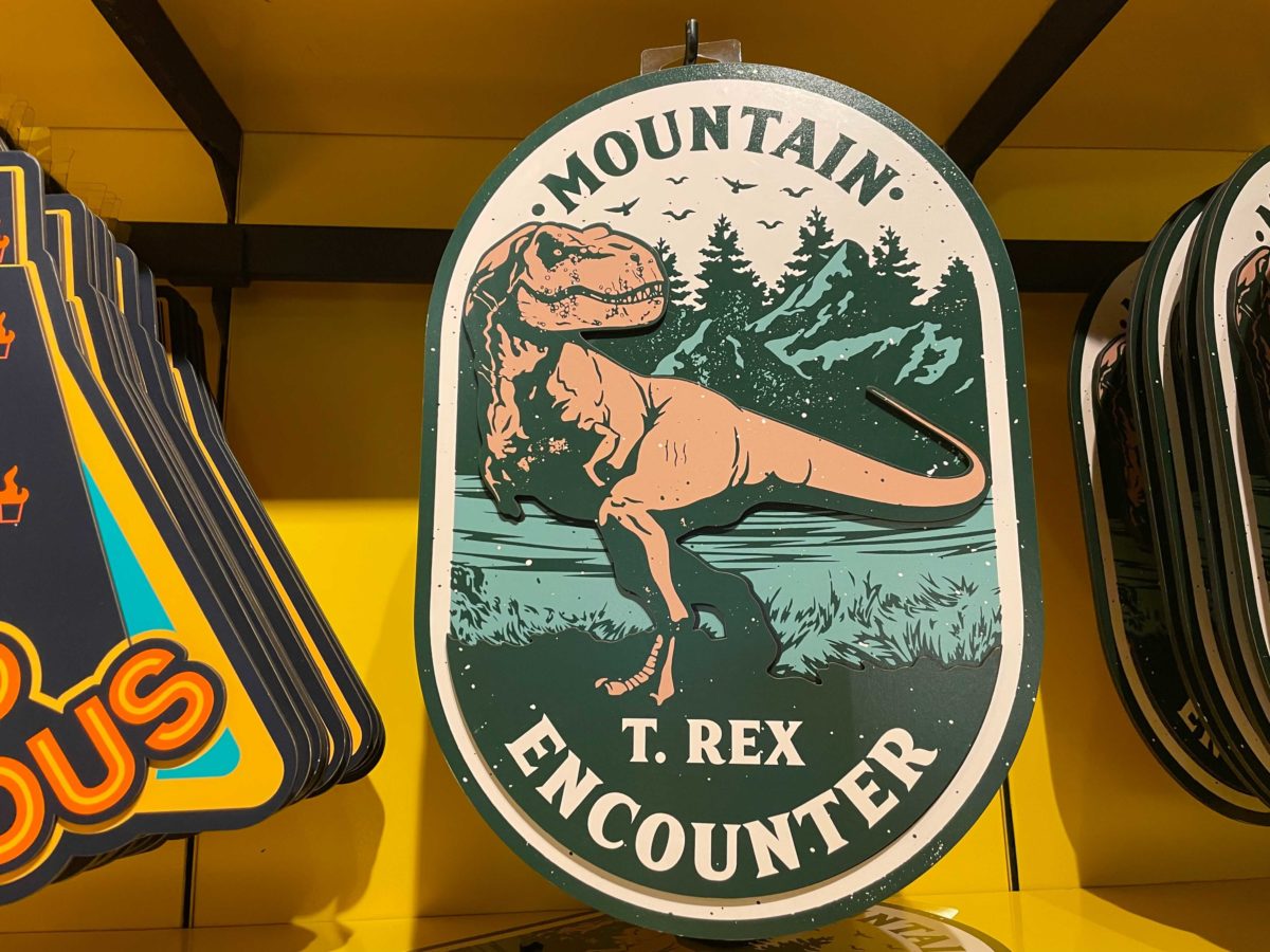 jurassic-park-merch-1-2