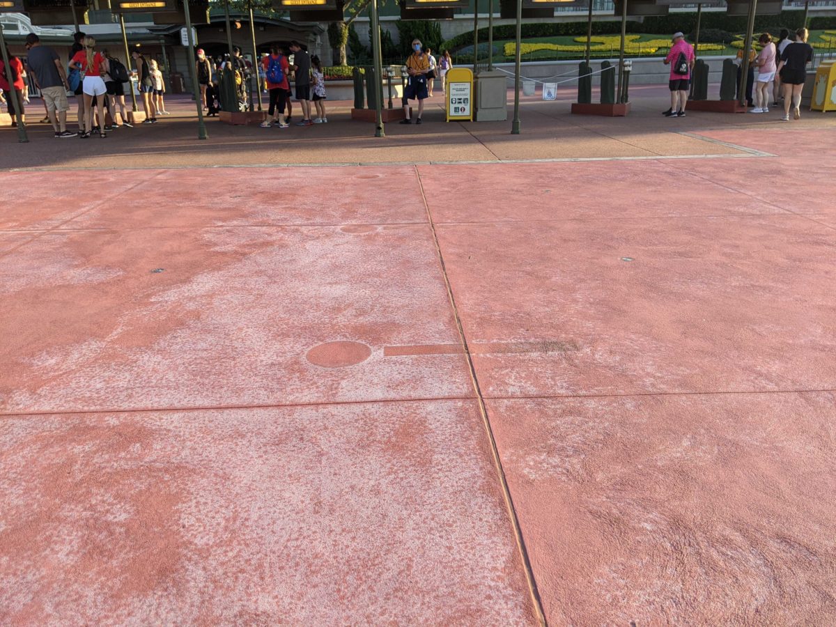magic-kingdom-entrance-physical-distancing-markers-removed-1-4150482