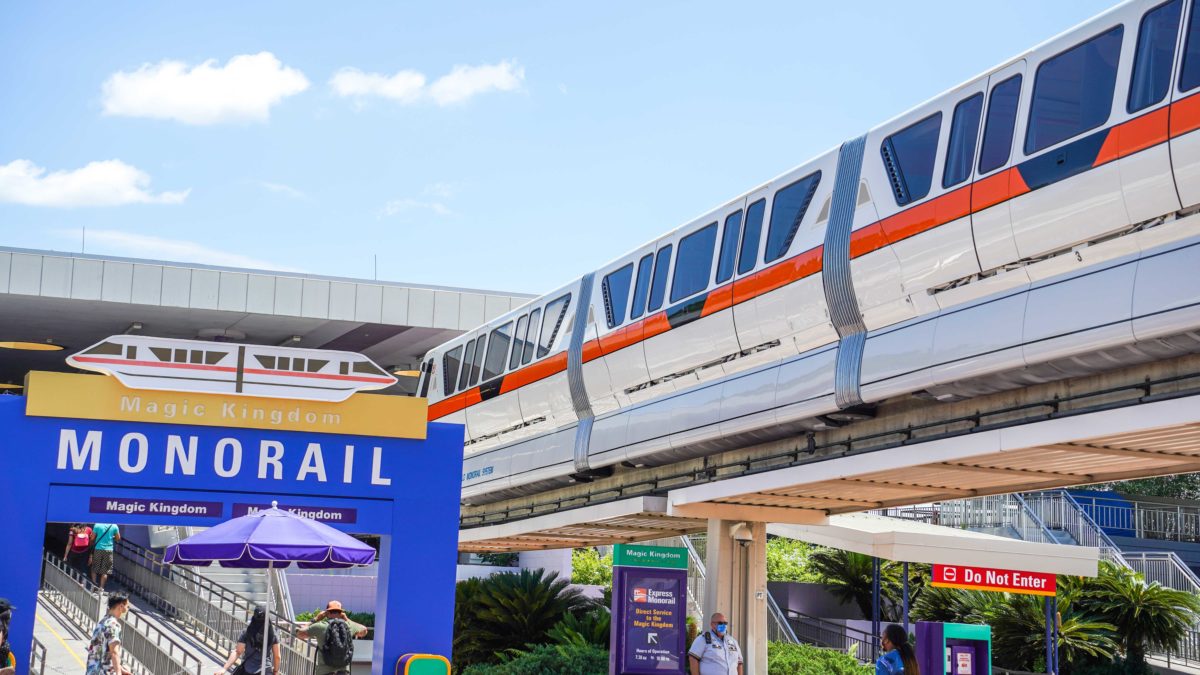 monorail-orange-3-6774219