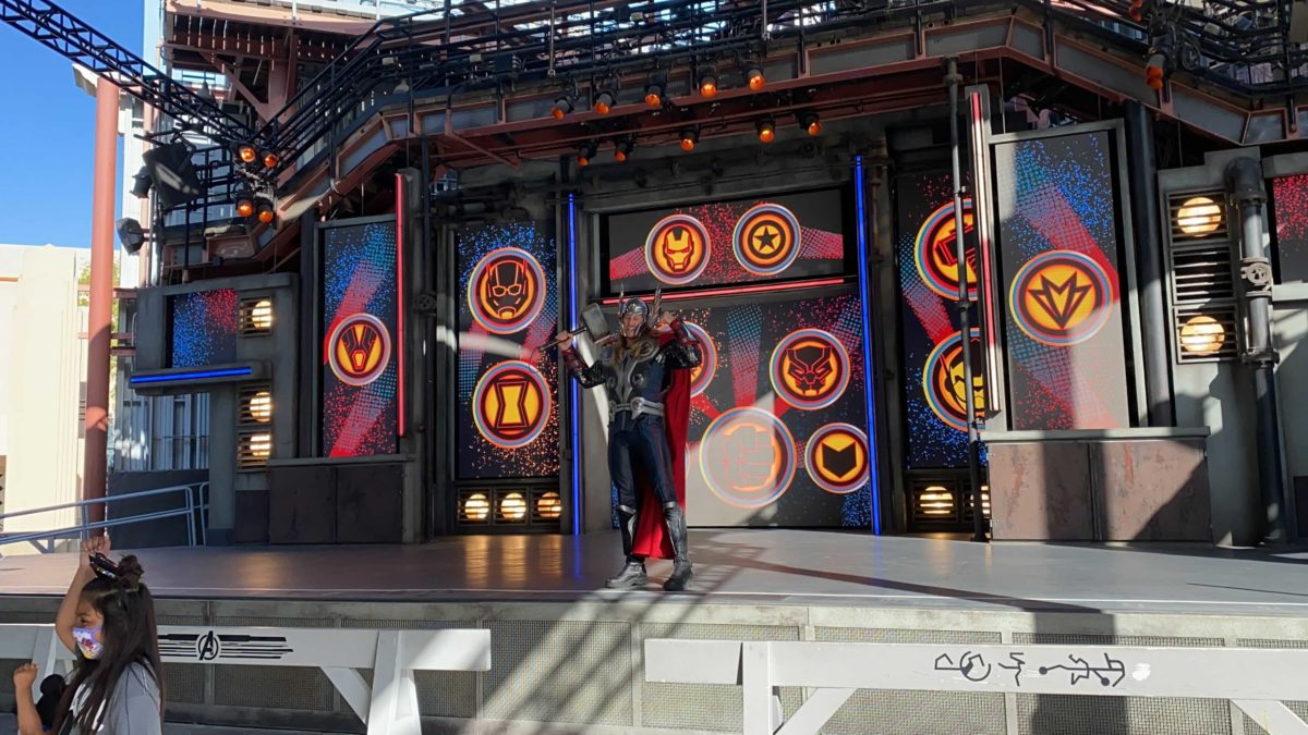 thor-hollywood-land-distanced-meet-and-greet-4