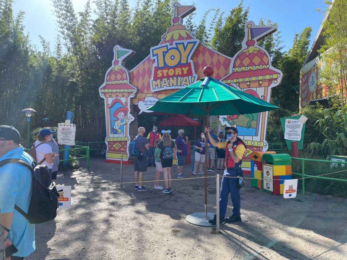 toy-story-land-face-masks-outside-queue-3-3861950