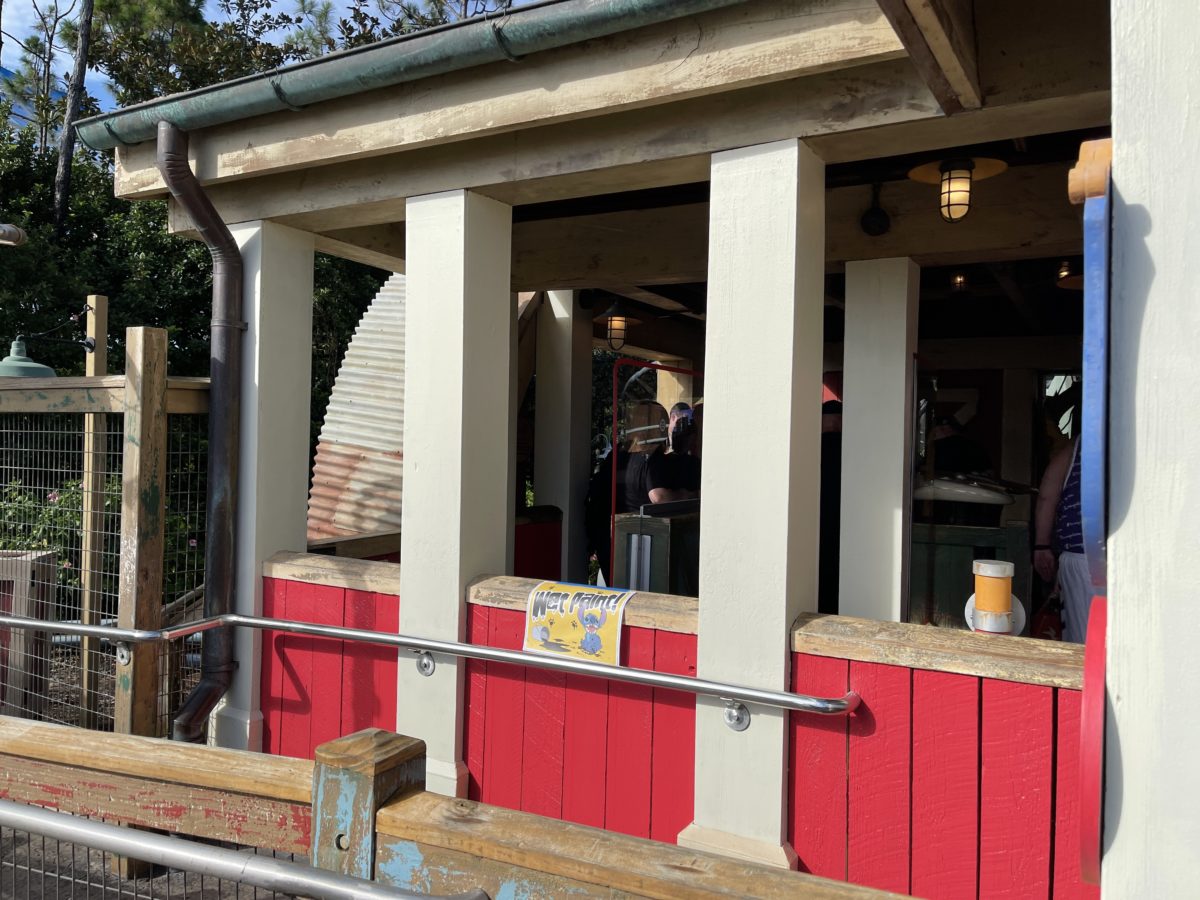 barnstormer-load-platform-painting-magic-kingdom-06302021