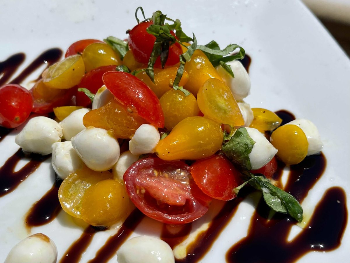disney-california-adventure-wine-country-trattoria-caprese-salad-9-3221244