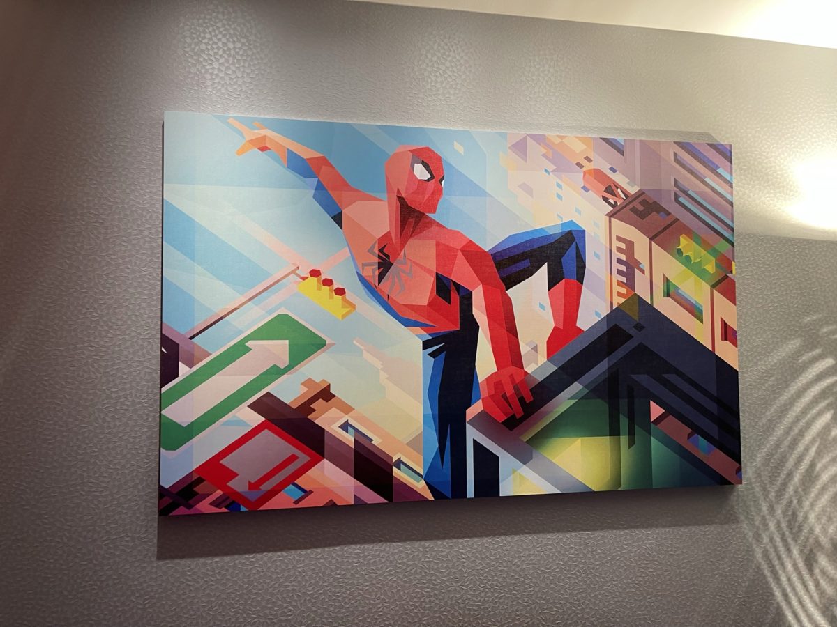 disneyland-paris-hotel-new-york-art-of-marvel-spider-man-suite-107-9535159