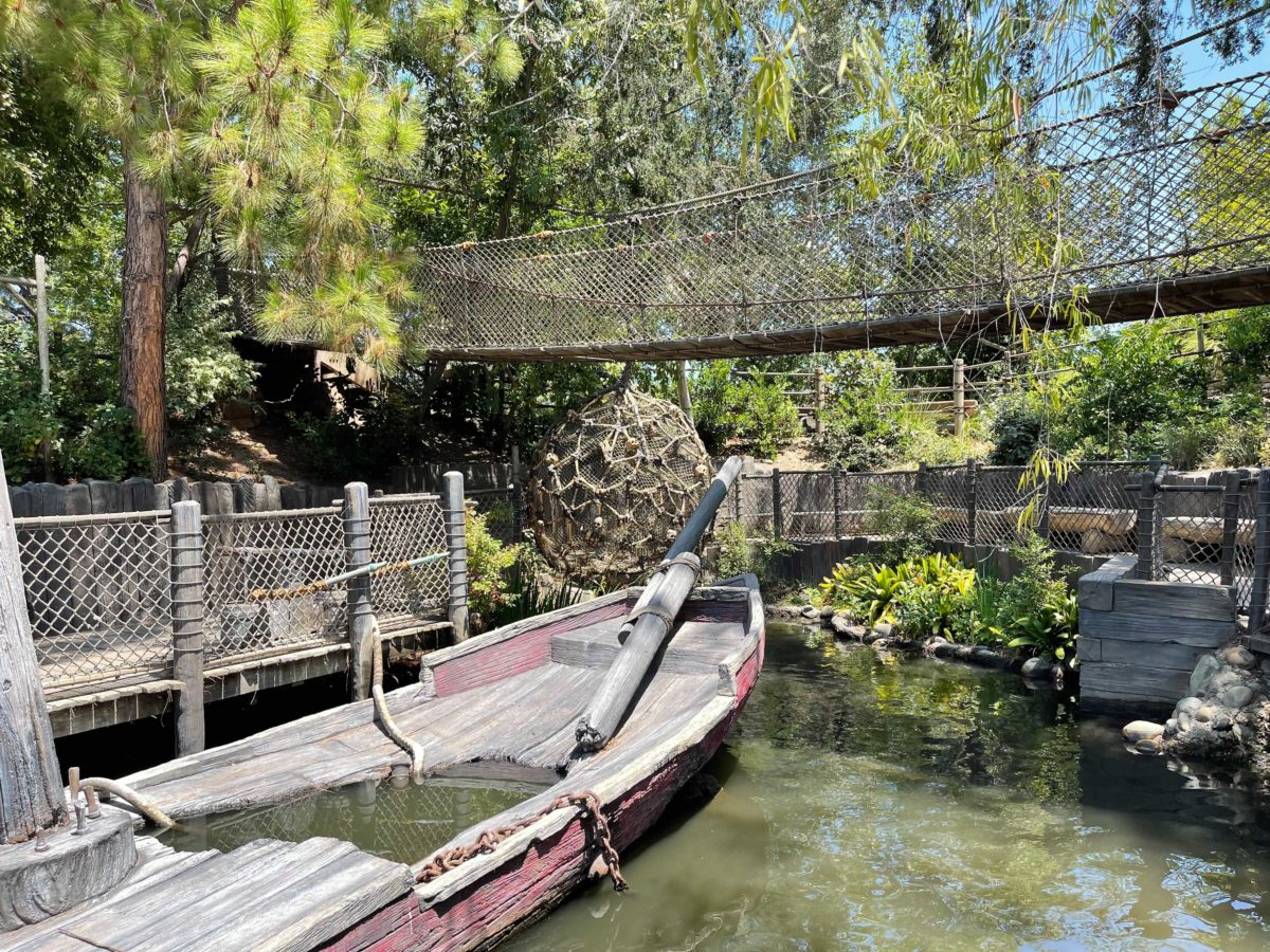 disneyland-pirates-lair-on-tom-sawyer-island-reopen-25-9694205