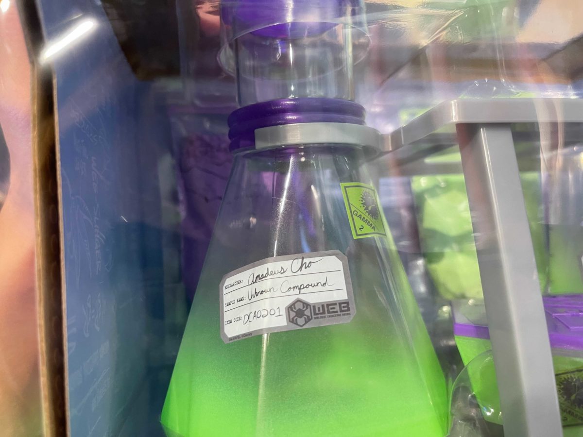 New Gamma Glow Compound Set at WEB Suppliers in Disney California Adventure