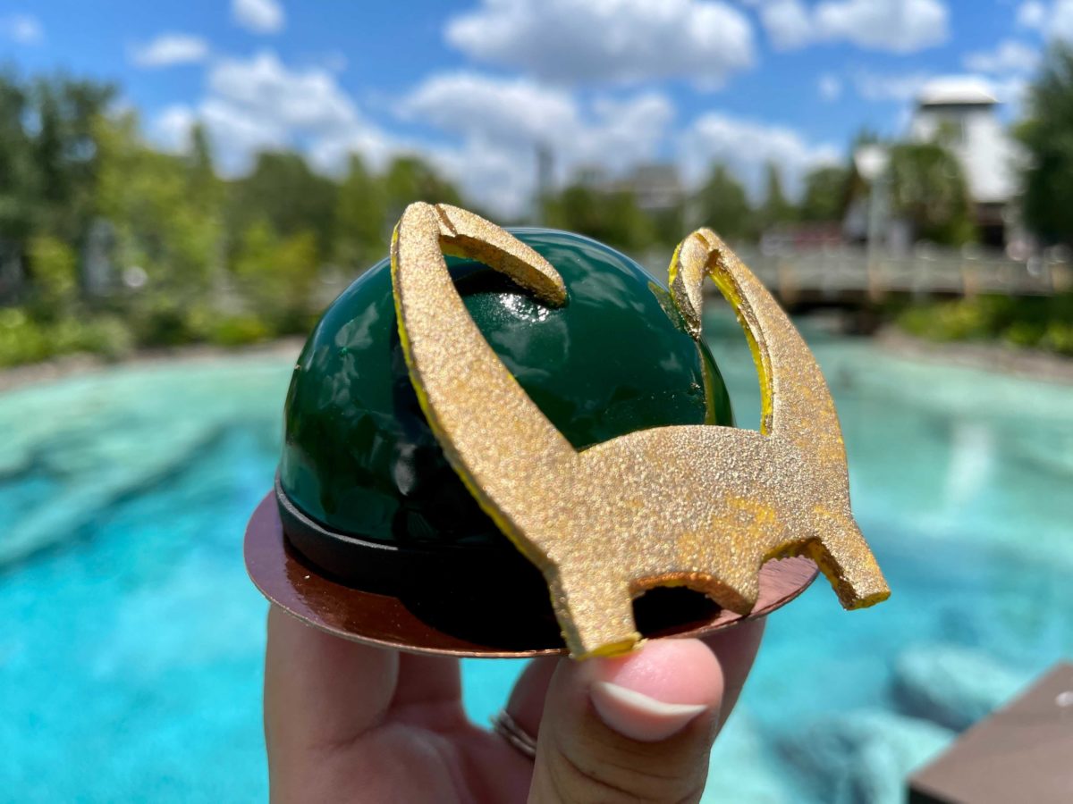 loki-mousse-dome-cake-amorettes-patisserie-disney-springs-8-4717669