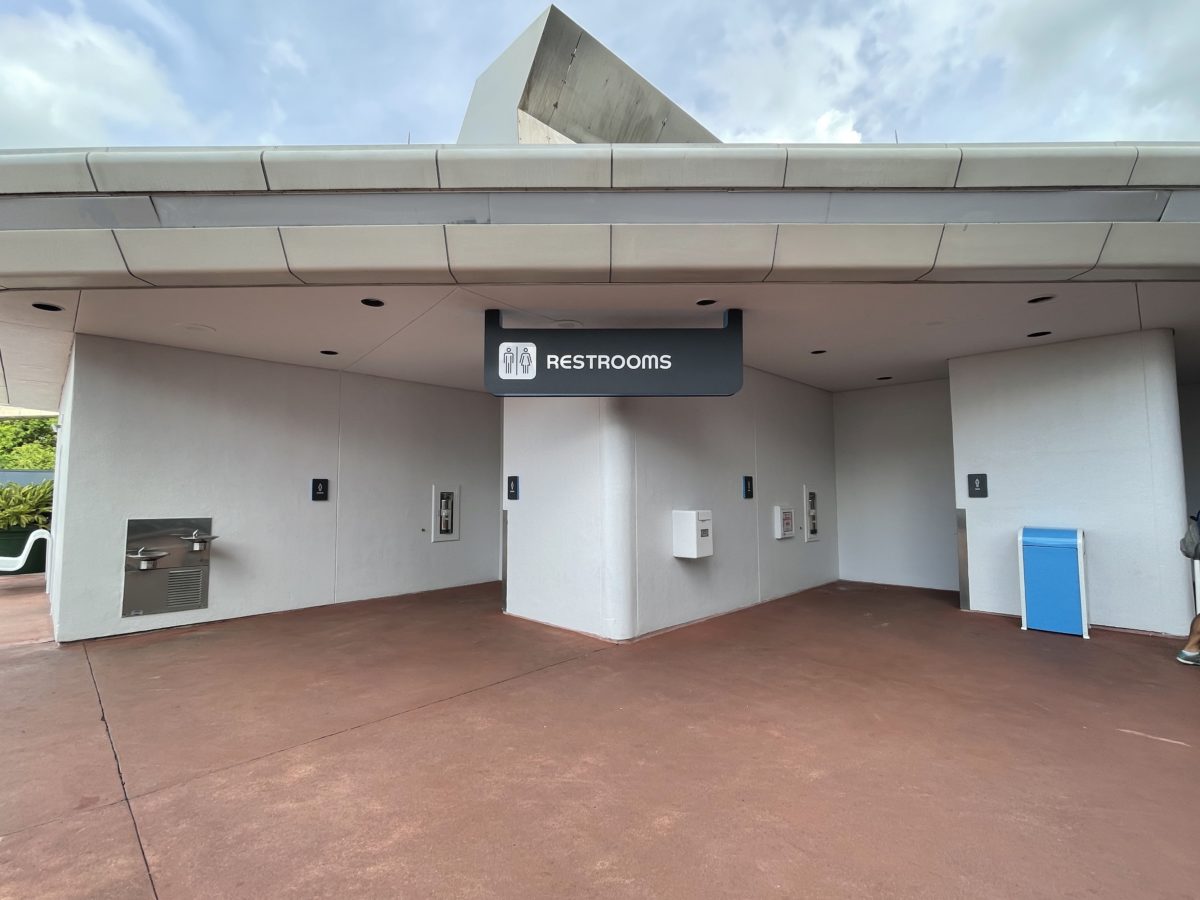 main-entrance-west-restroom-painted-white-epcot-06292021