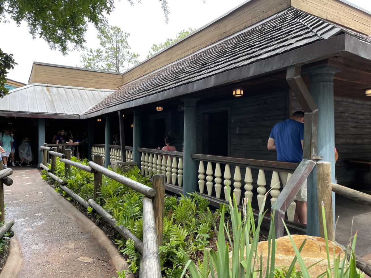 splash-mountain-restrooms-painted-magic-kingdom-06252021