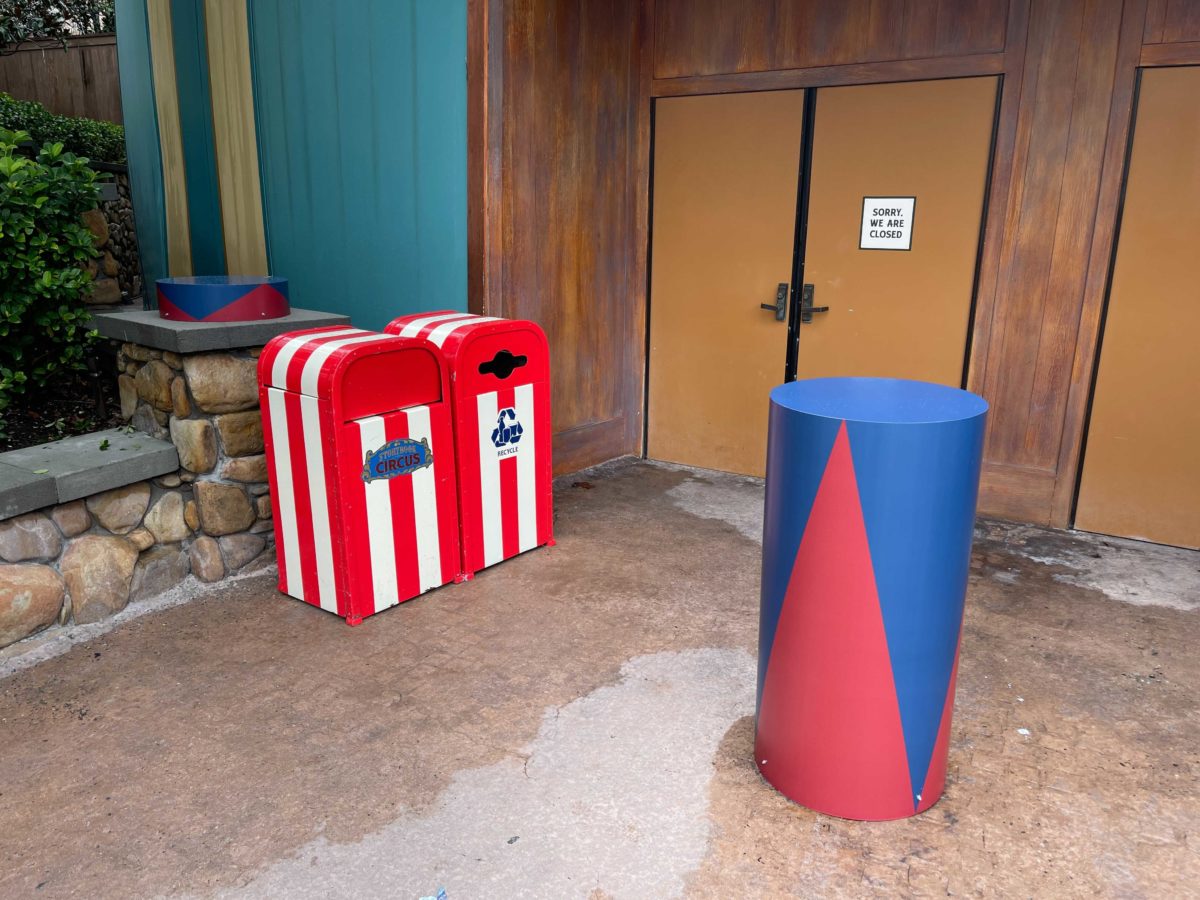 big-top-souvenirs-sign-gone-0