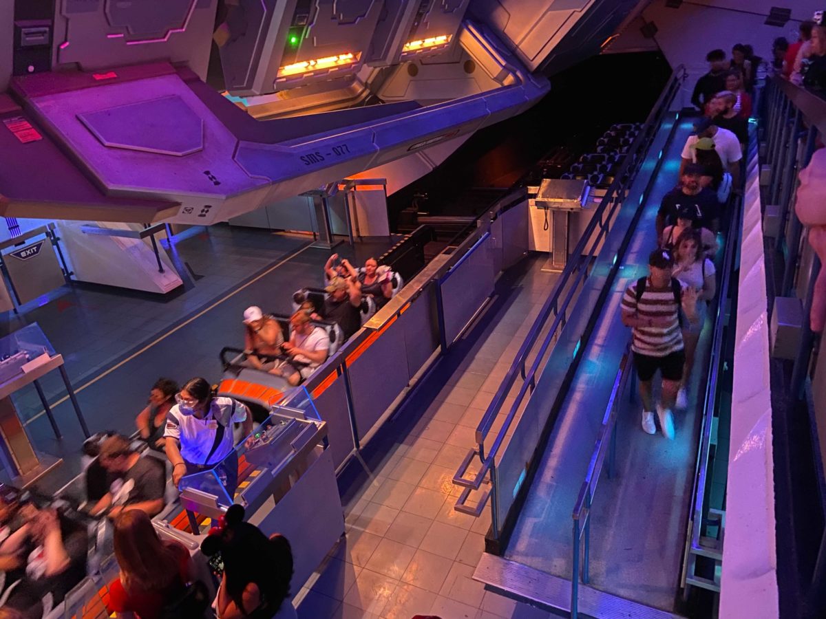 distancing-markers-gone-space-mountain-22