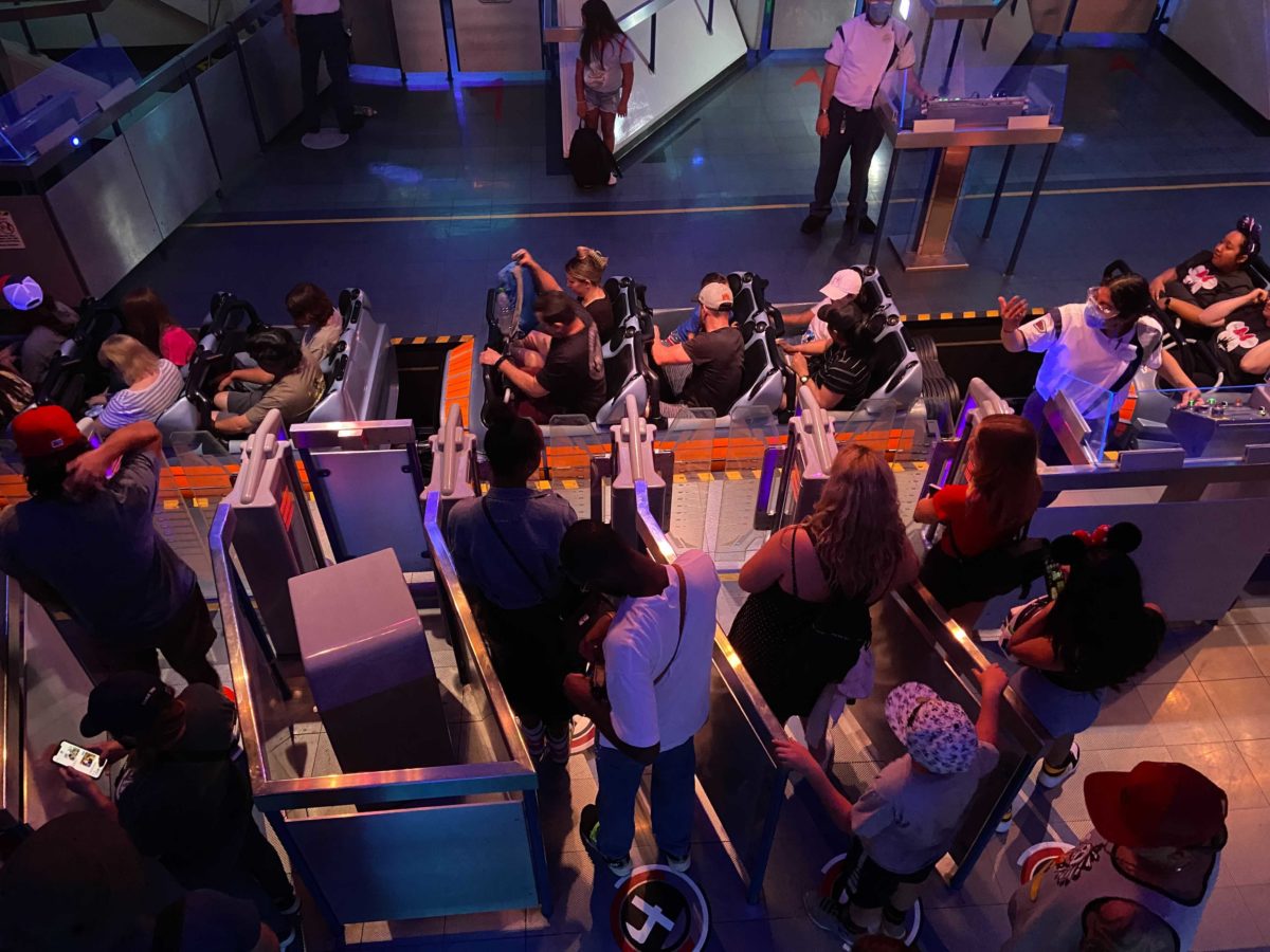 distancing-markers-gone-space-mountain-26