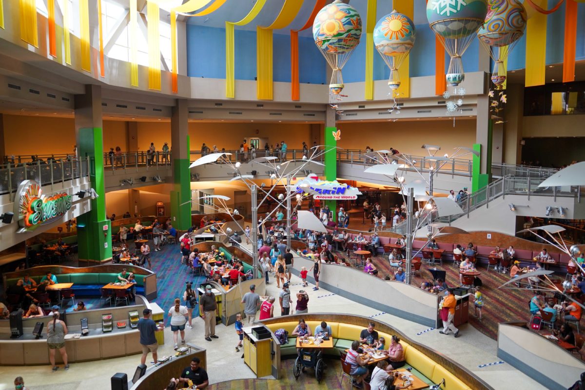 epcot-dining-tables-physical-distancing-reduced-3-9476178