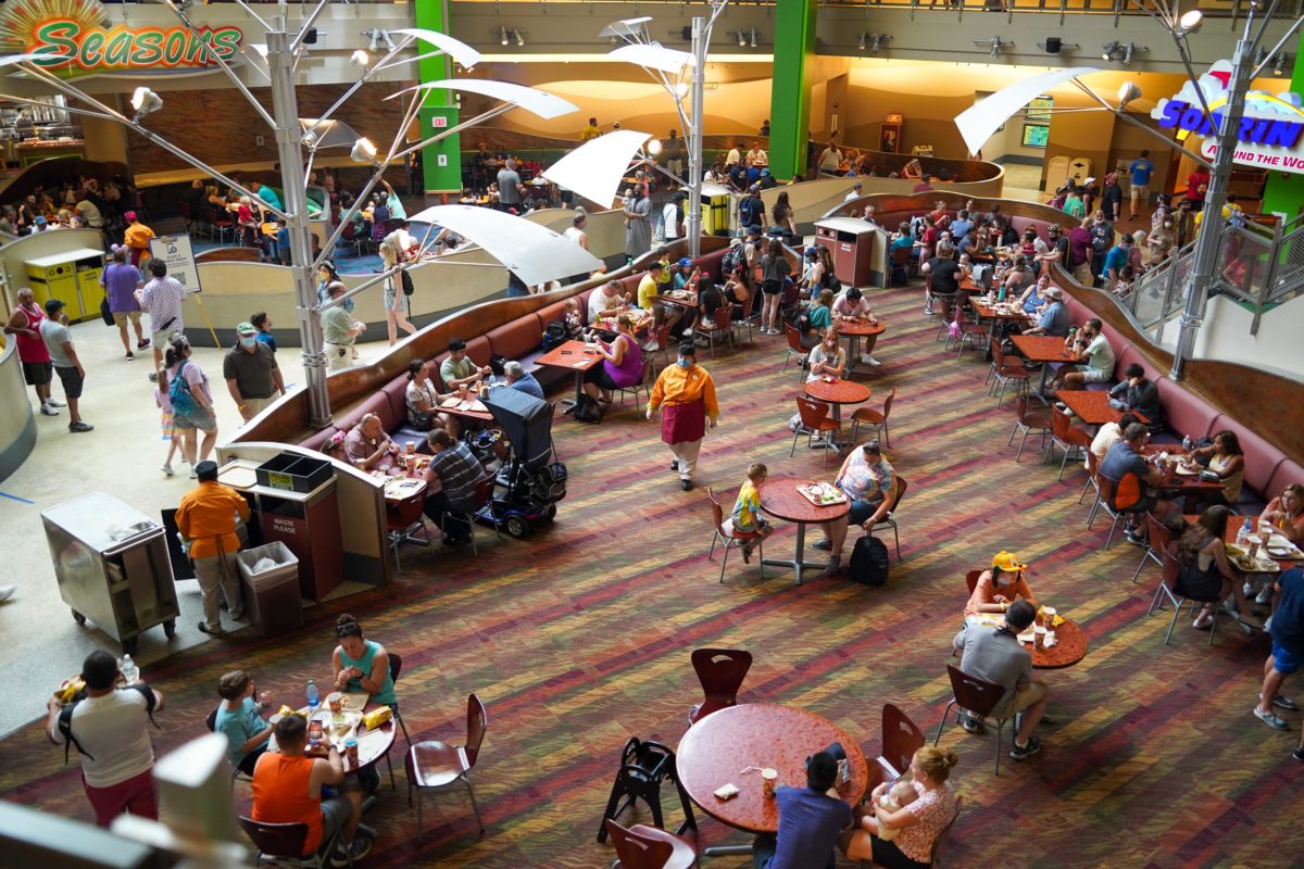 epcot-dining-tables-physical-distancing-reduced-4-8685803