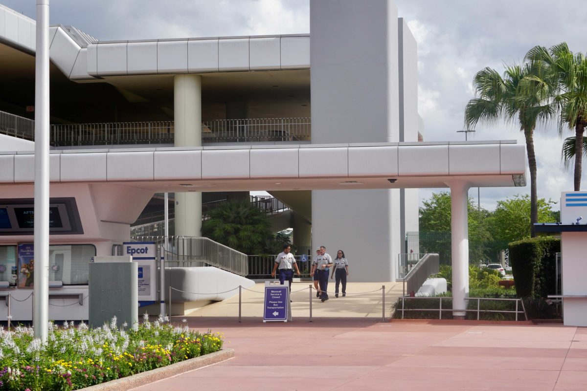 epcot-monorail-cast-members-1