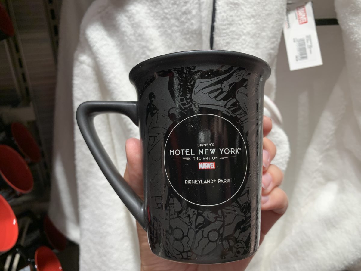 hotel-new-york-art-of-marvel-merch-0045