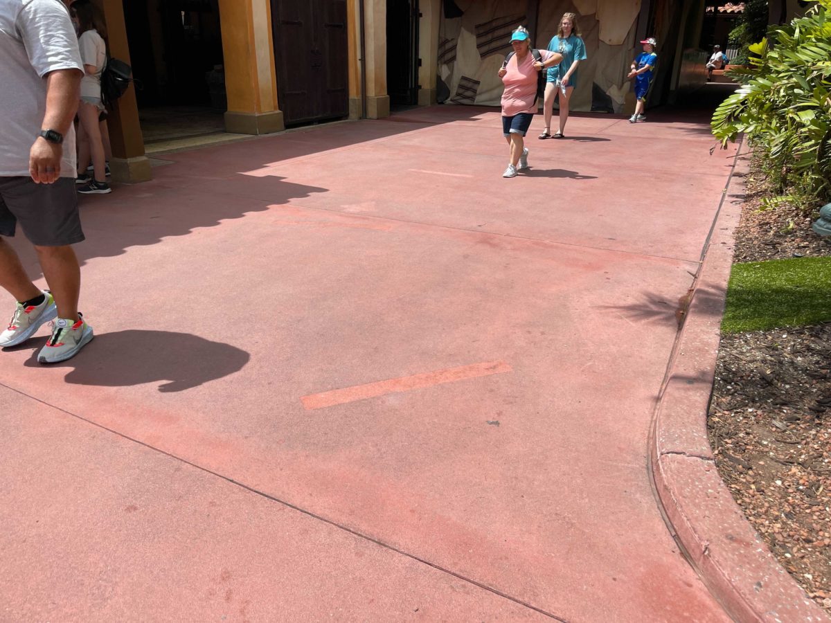 Pirates of the Caribbean at the Magic Kingdom has had its extended queue markings remove to minimize social distancing efforts at Walt Disney World