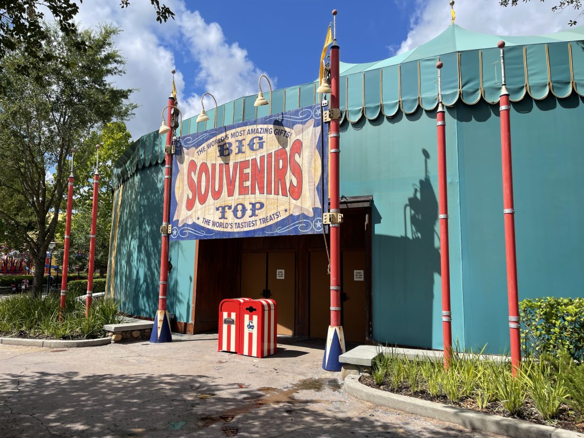 big-top-souvenirs-banners-removed-magic-kingdom-07302021