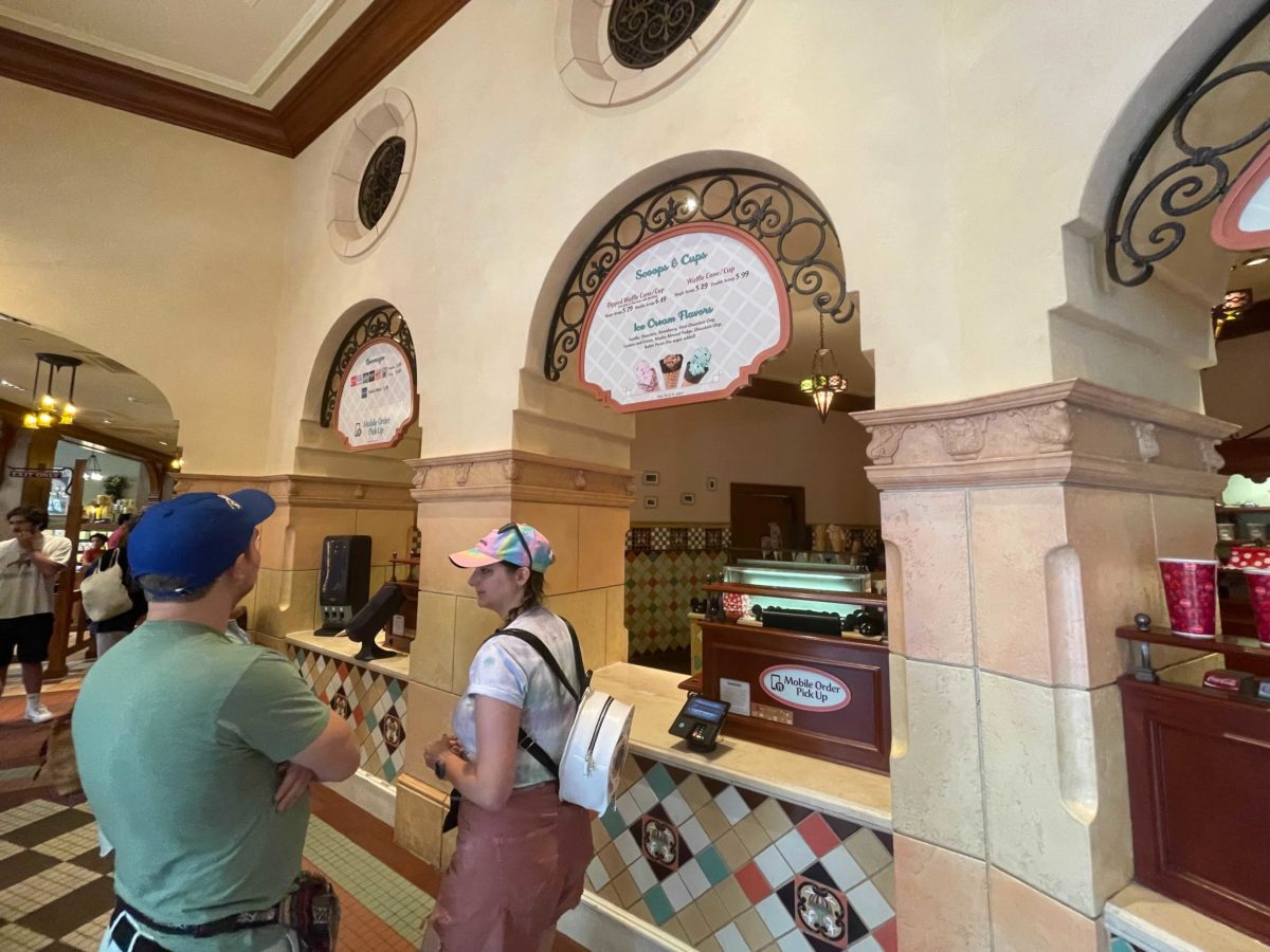 disney-california-adventure-clarabelles-ice-cream-soft-open-1-6326478