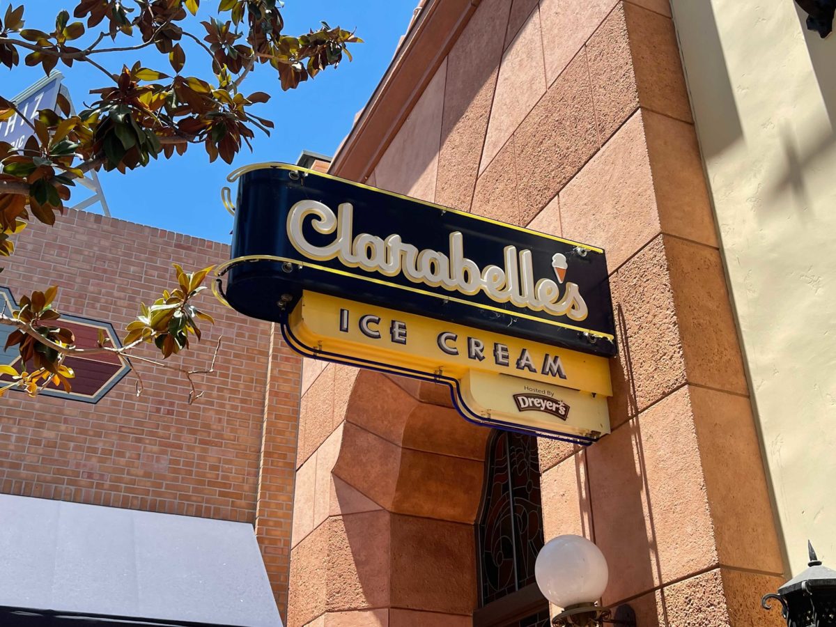 disney-california-adventure-clarabelles-ice-cream-soft-open-2-5573158