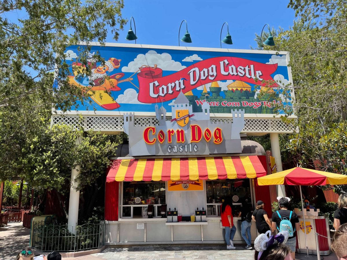 disney-california-adventure-corn-dog-castle-2-7778153