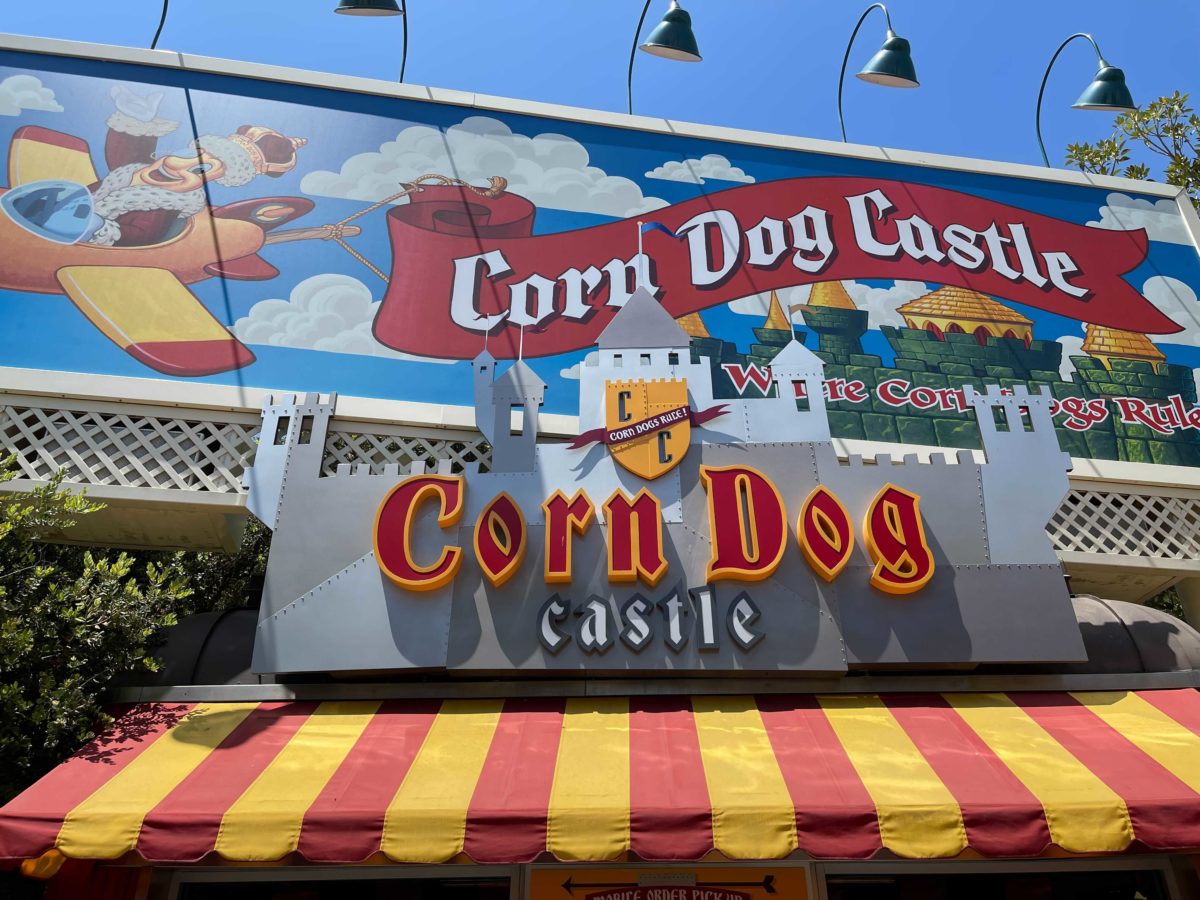 disney-california-adventure-corn-dog-castle-6-2271667