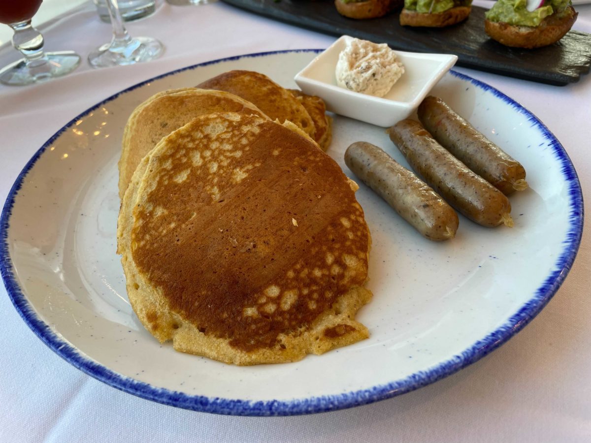 disneys-contemporary-resort-the-wave-breakfast-served-at-california-grill-wave-signature-sweet-potato-pancakes-3-5570522