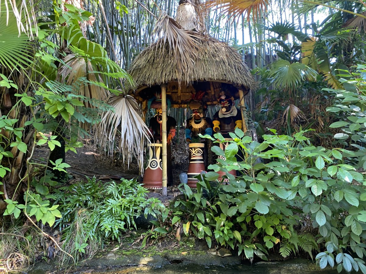 drumming-natives-removed-from-jungle-cruise-7-28-21-1