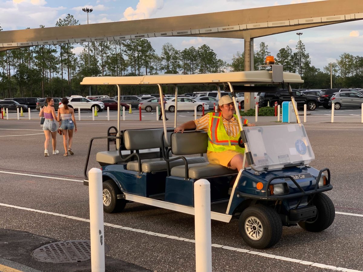 epcot-golf-cart-rides-to-cars-3-4229042