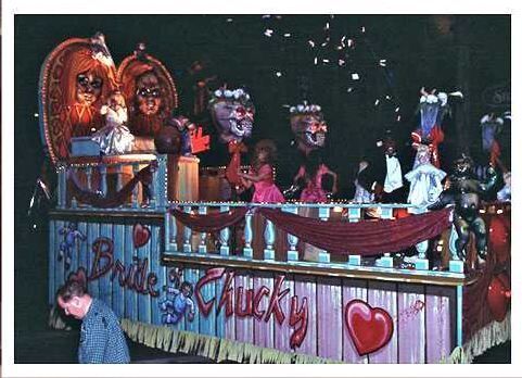 halloween-horror-nights-1998-festival-of-the-dead-parade-bride-of-chucky-uo-7720522