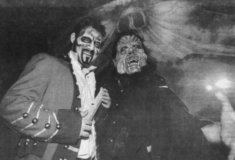 halloween-horror-nights-1998-midway-of-the-bizarre-tampa-tribune-5111966