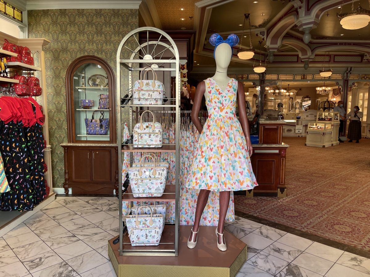 mickey-balloon-dress-shop-dress-magic-kingdom-07302021