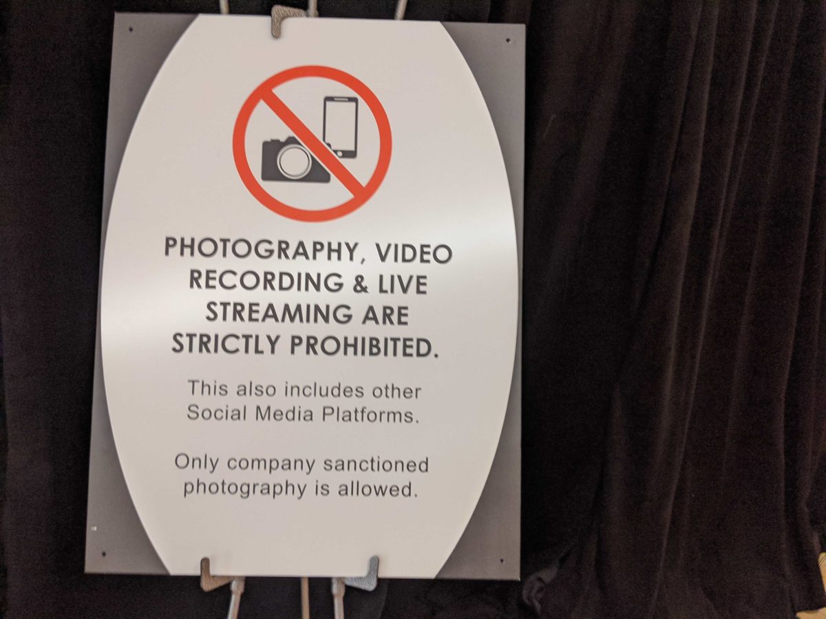 no-photography-video-or-live-streaming-at-the-wave-disneys-contemporary-resort-6-8566668
