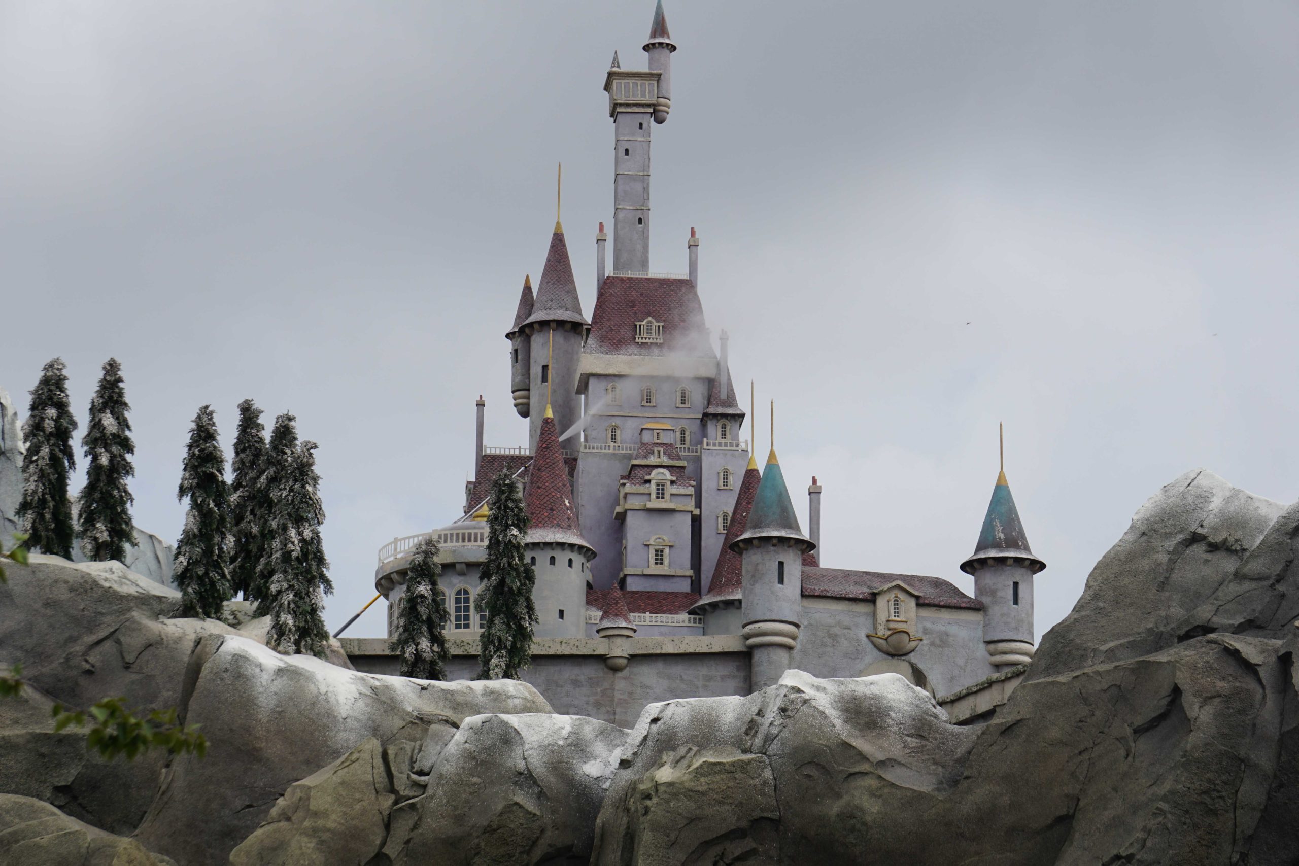 Photos Castle At Be Our Guest Restaurant Pressure Washed Ahead Of Repainting At Magic Kingdom Wdw News Today