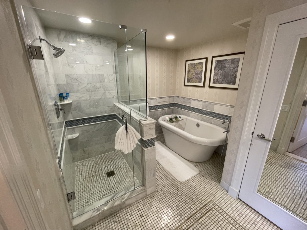 boardwalk-inn-2-bedroom-suite-2-6801056