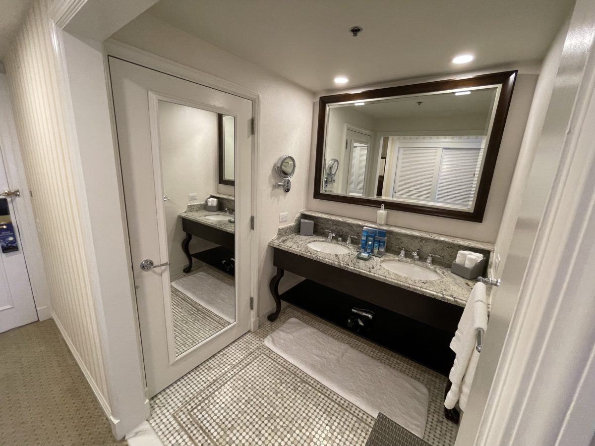boardwalk-inn-2-bedroom-suite-87-2649994