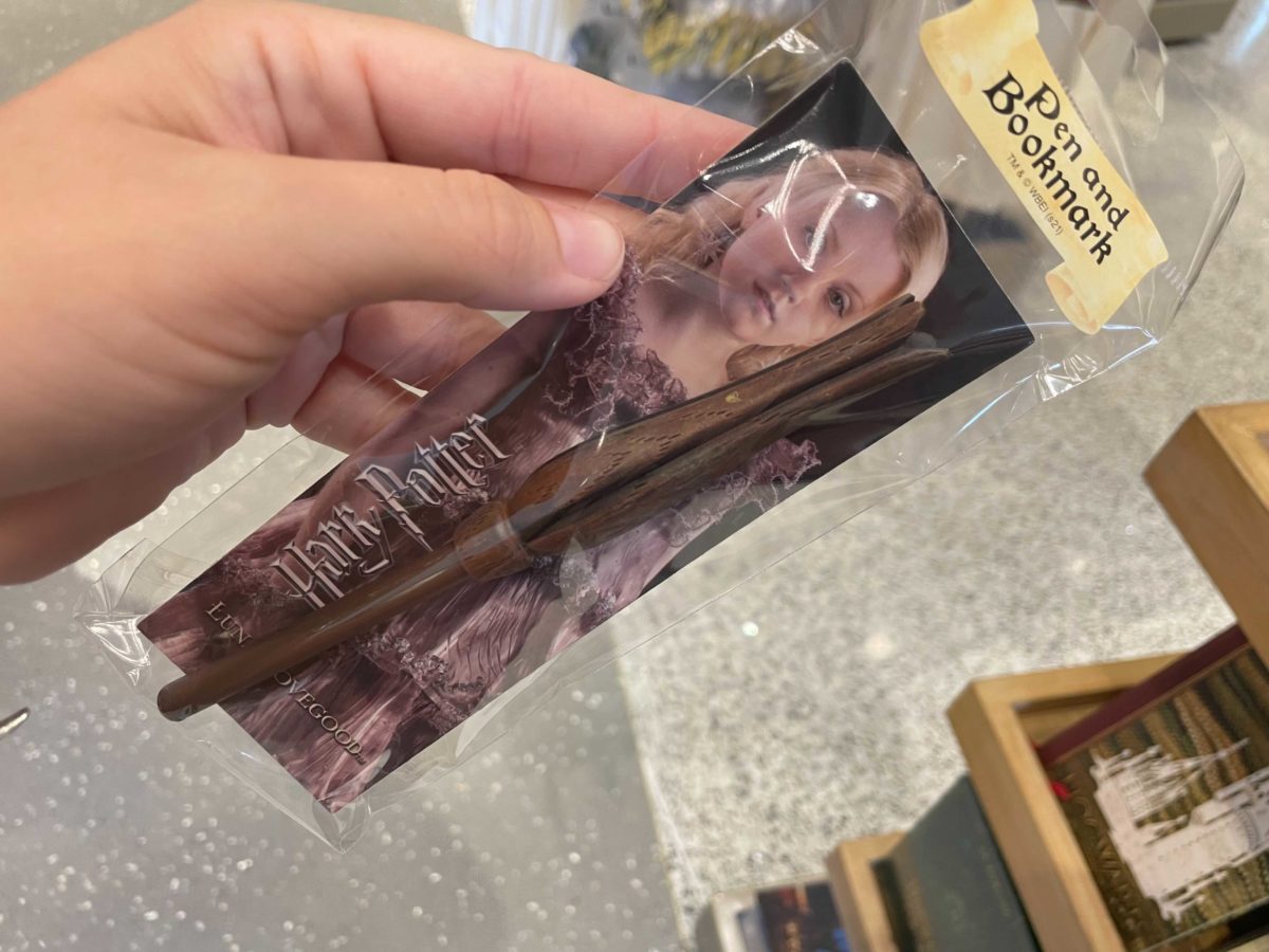 New Harry Potter wand pens and bookmarks arrive at Universal Studios Store at CityWalk in Universal Orlando Resort