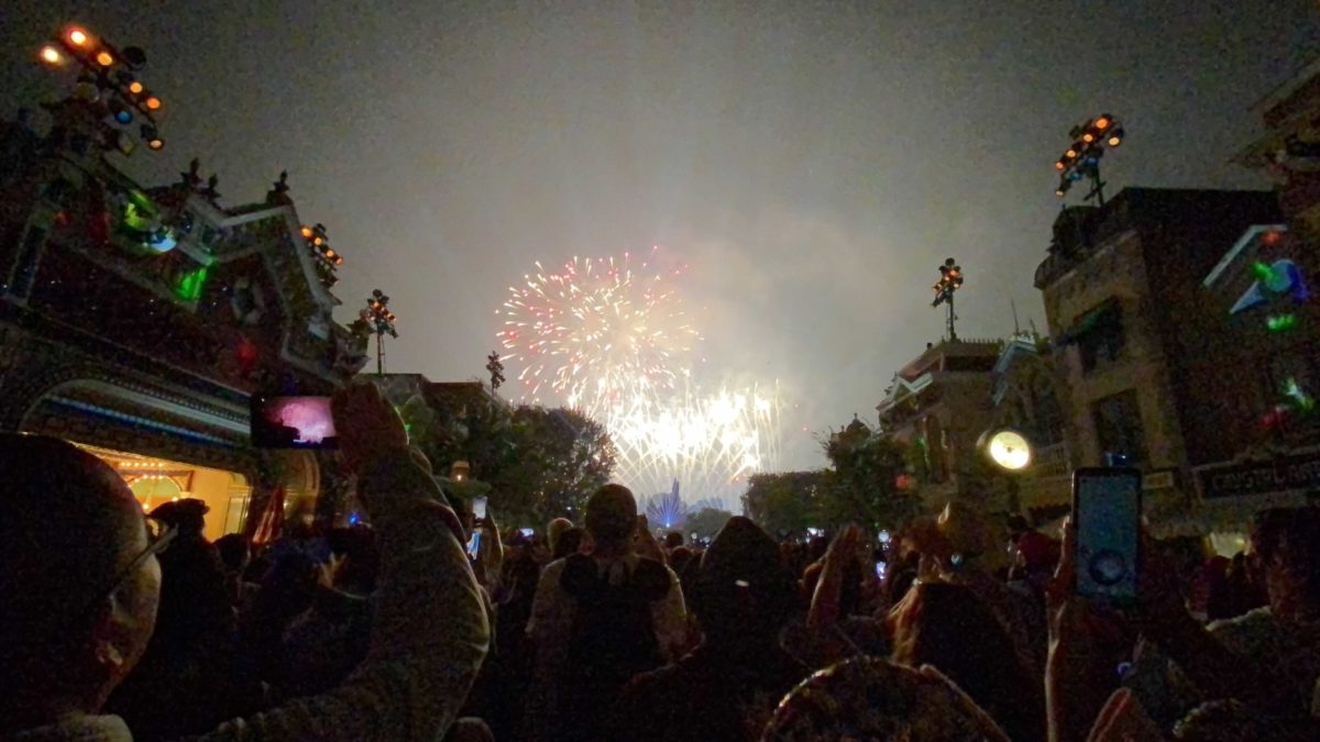 mickeys-magical-mix-fourth-of-july-2