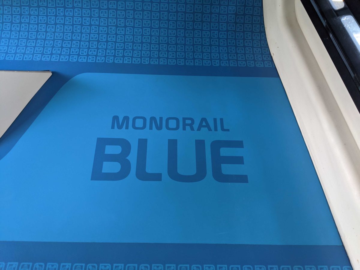 monorail-blue-094316