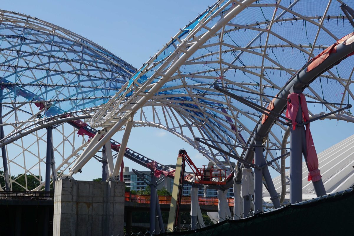 tron-construction-10-4