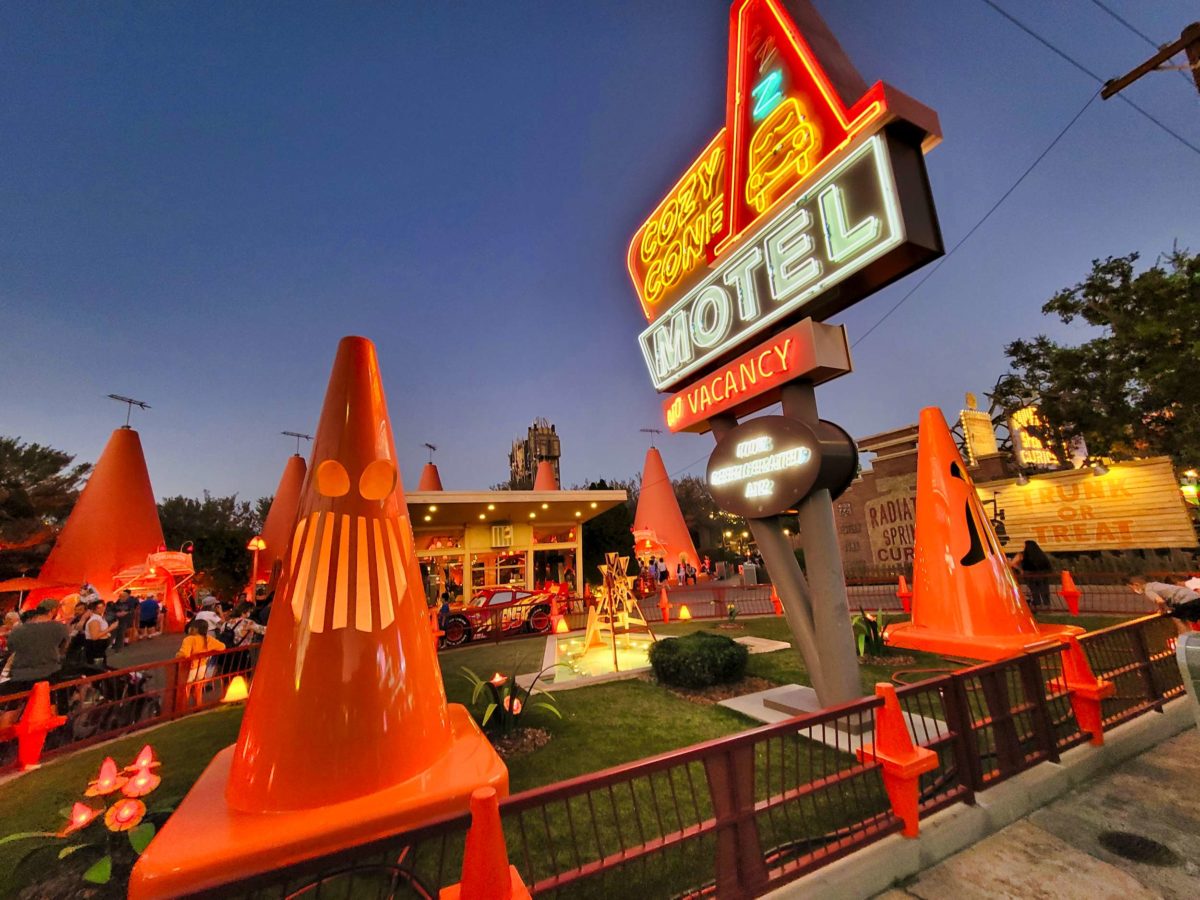 cars-haul-o-ween-dusk-lit-sign-cozy-cone