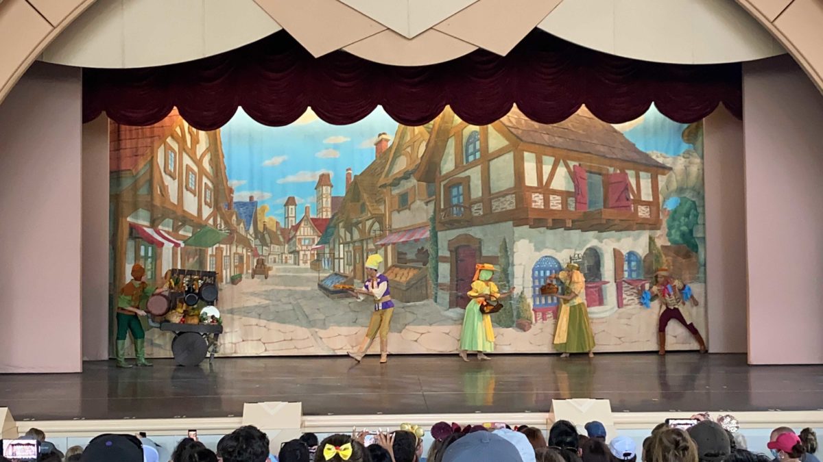 disneys-hollywood-studios-beauty-and-the-beast-live-on-stage-7-2455481
