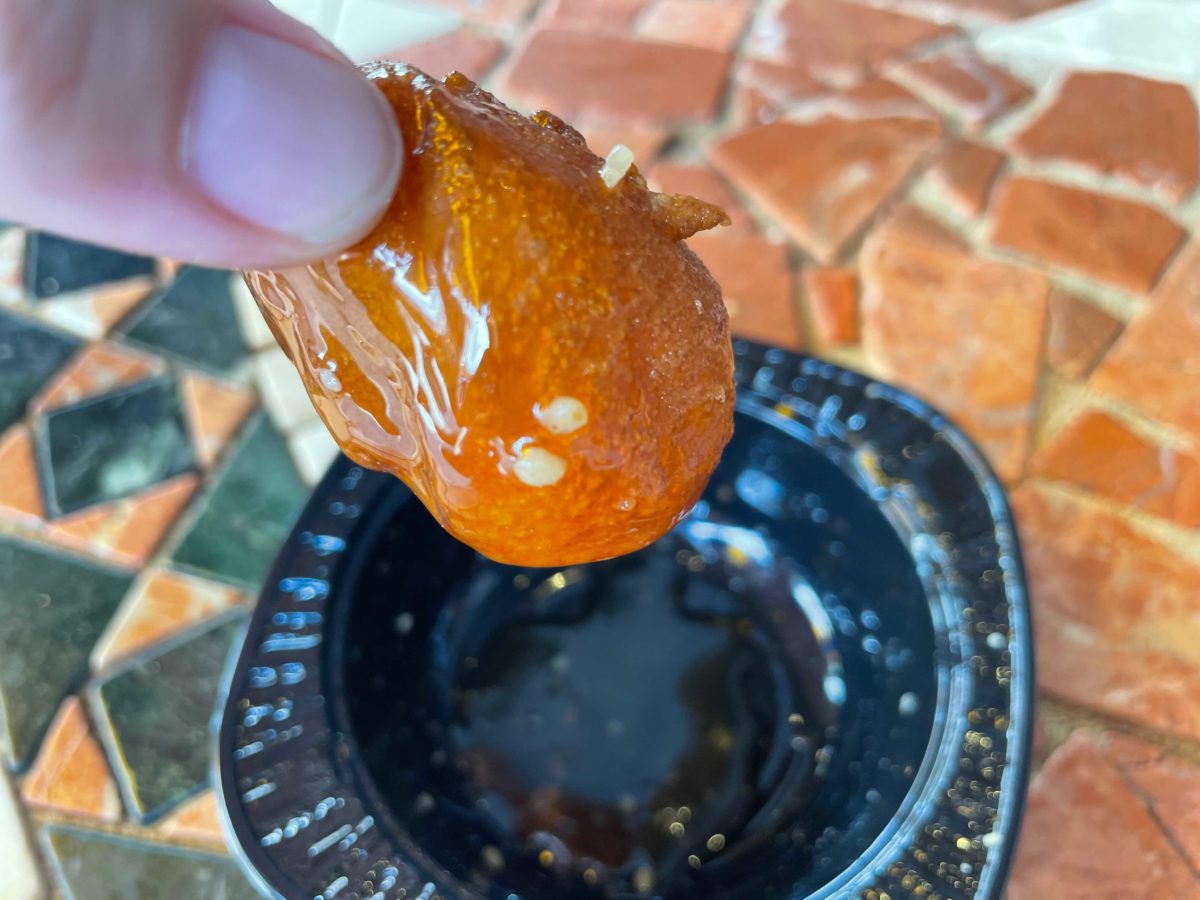 greek-honey-puffs-universal-islands-of-adventure-review-8-9-21-1-2499965
