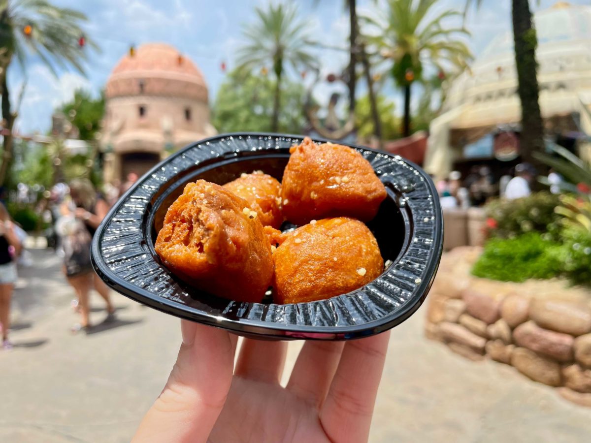 greek-honey-puffs-universal-islands-of-adventure-review-8-9-21-13-4299270