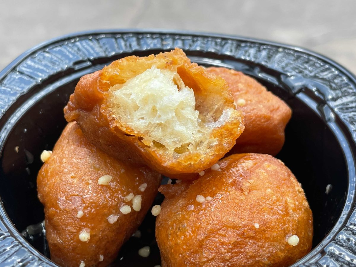 greek-honey-puffs-universal-islands-of-adventure-review-8-9-21-5-4124275