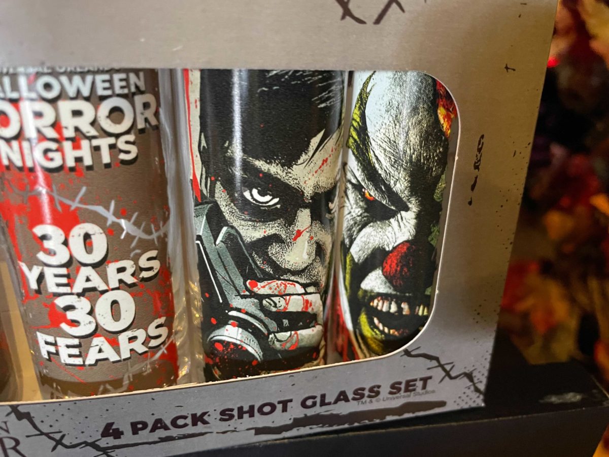 halloween-horror-nights-shot-glasses-1