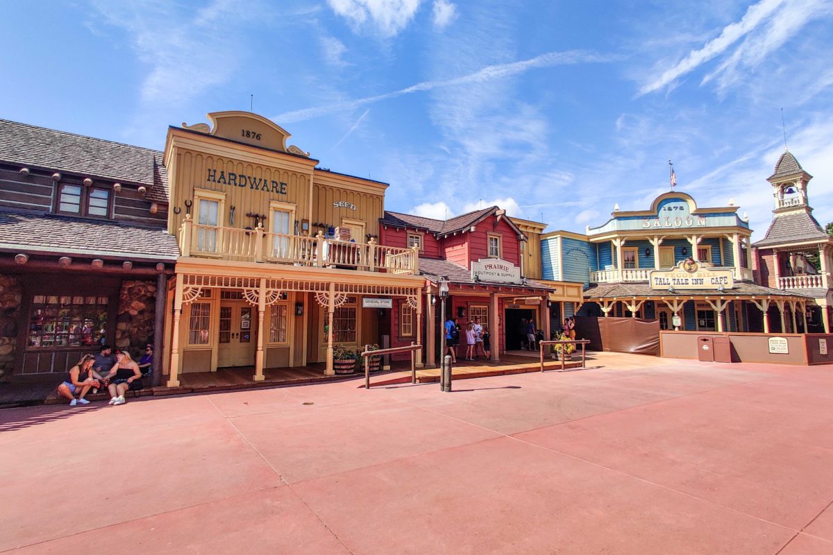 magic-kingdom-frontierland-boardwalk-2-3676053