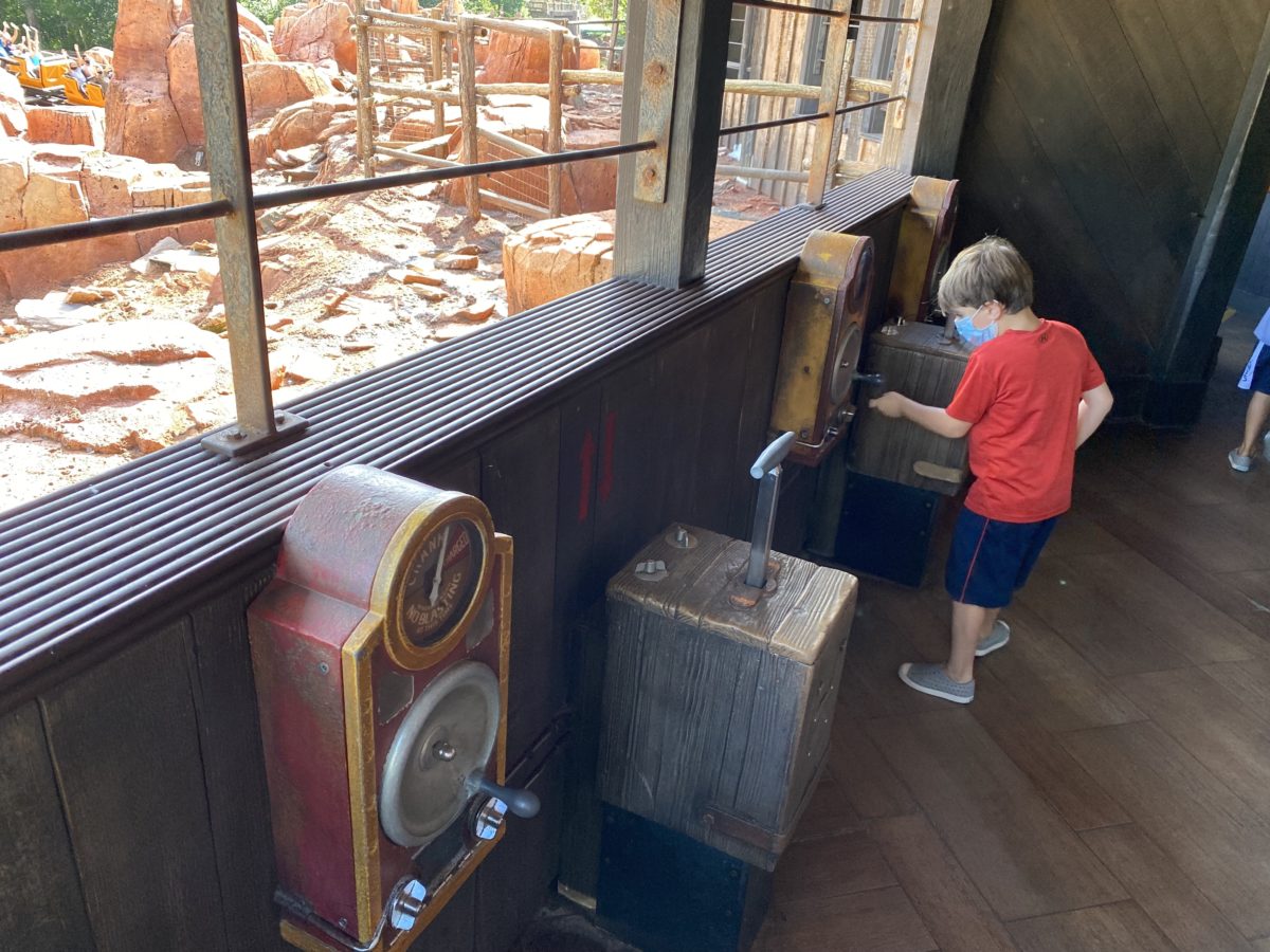 magic-kingdom-photo-report-8-11-21-4