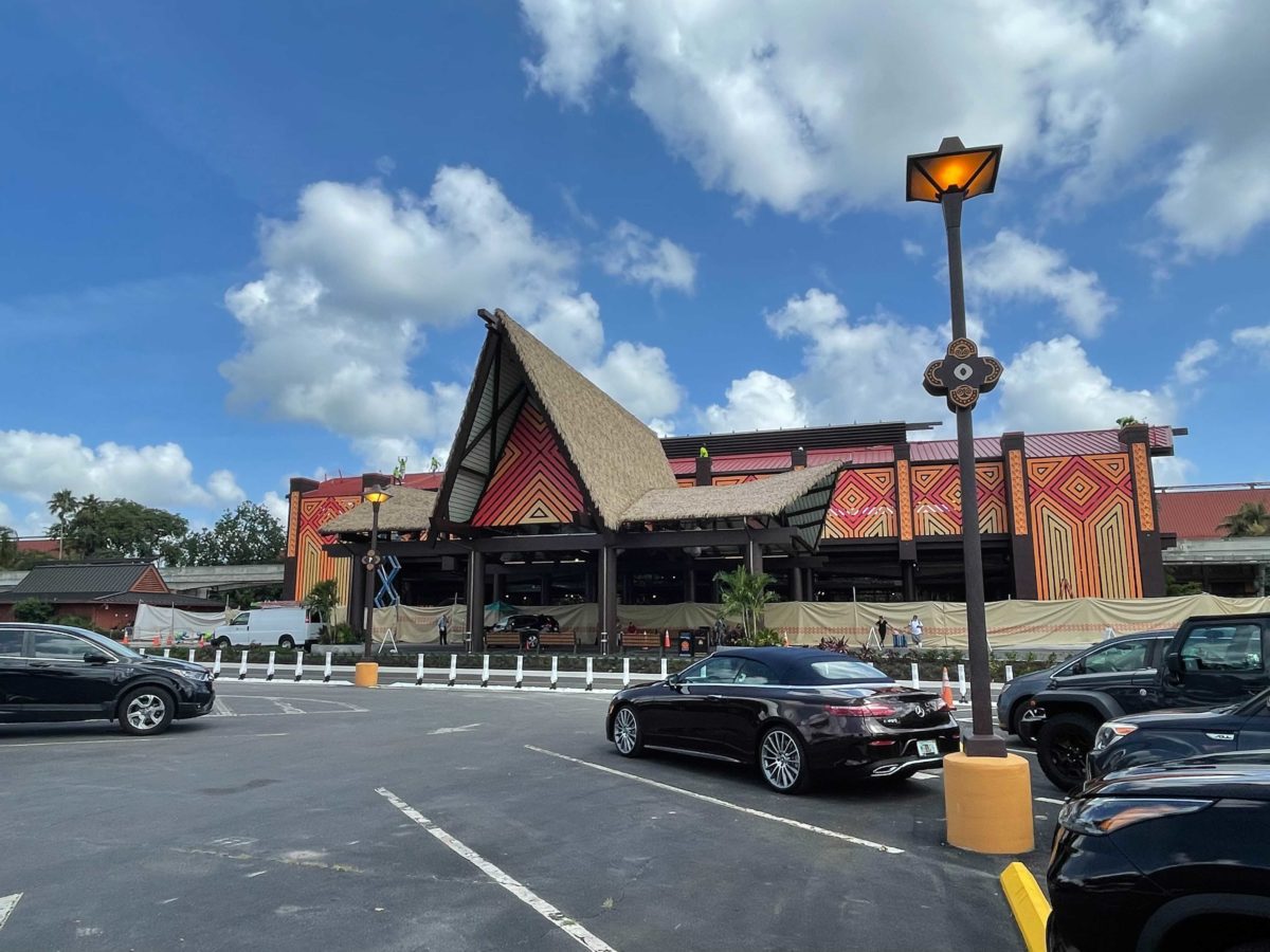 polynesian-villiage-resort-grand-ceremonial-house-paint-2634220