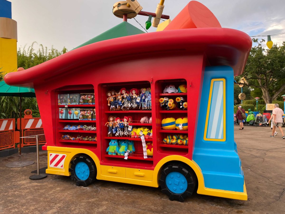 toy-story-land-disneys-hollywood-studios-repainting-12-6723059